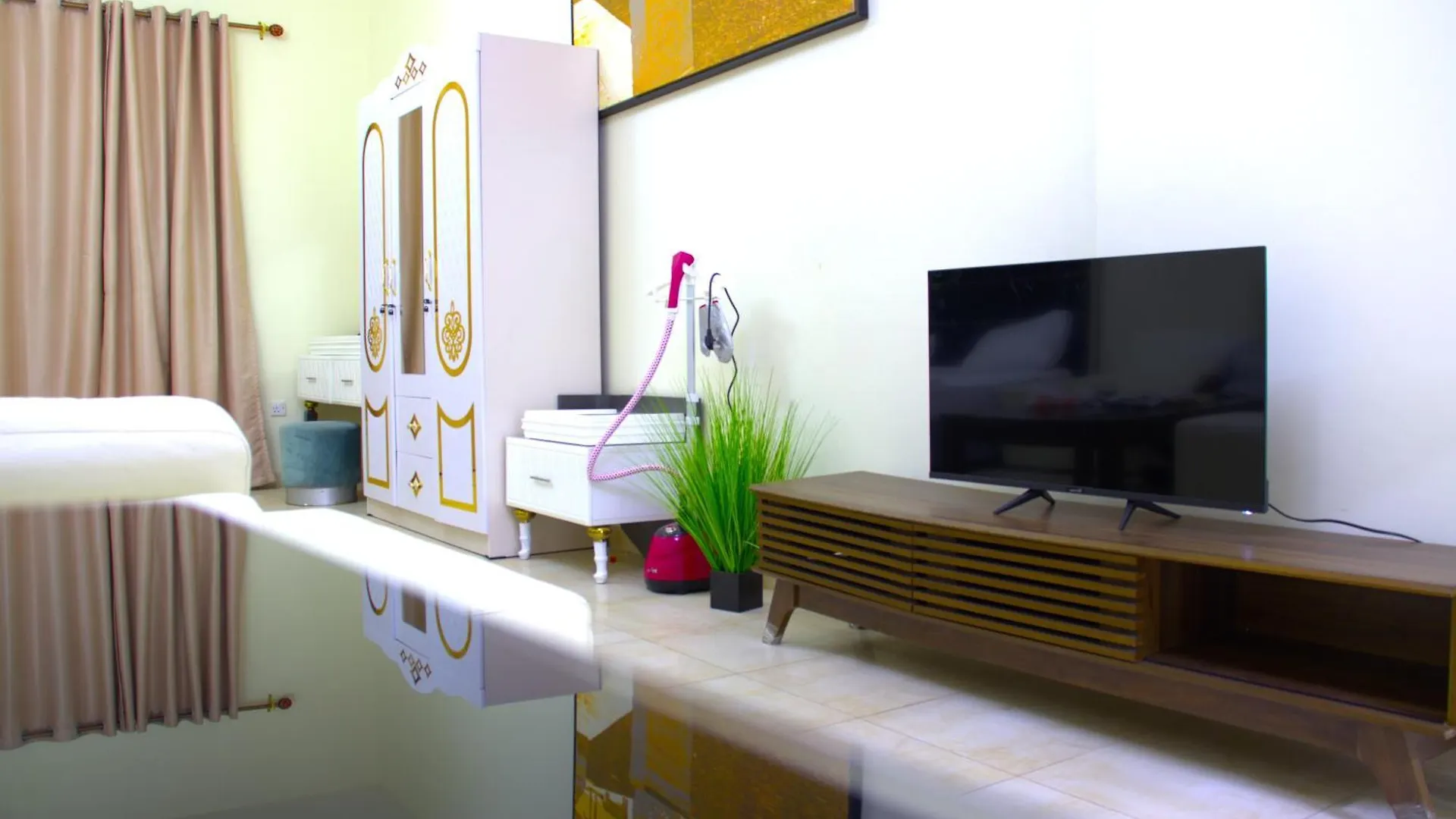 Warm & Cozy Studio Apartment Dubai 0*,  United Arab Emirates